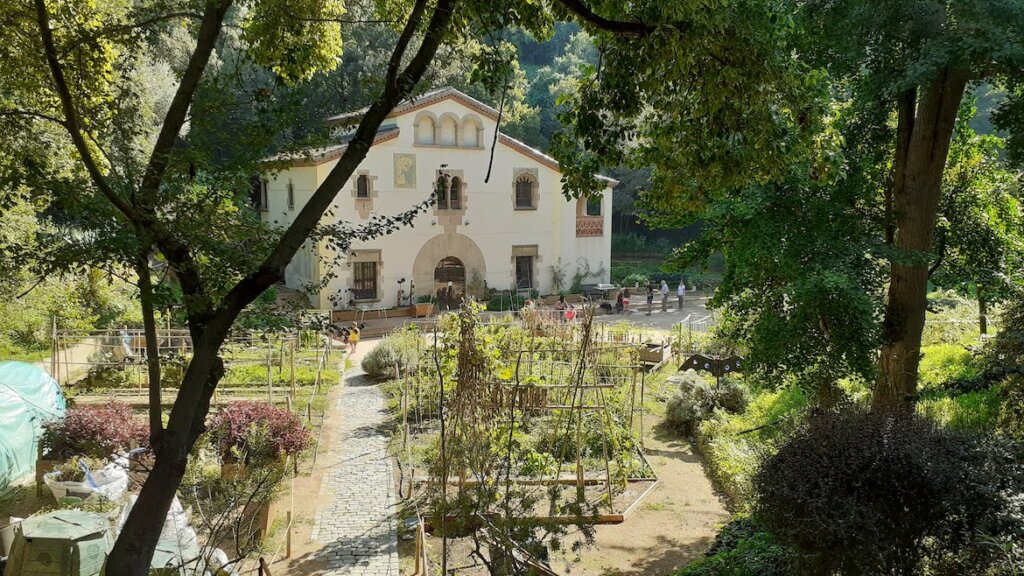 masia del jardin botanico historico barcelona