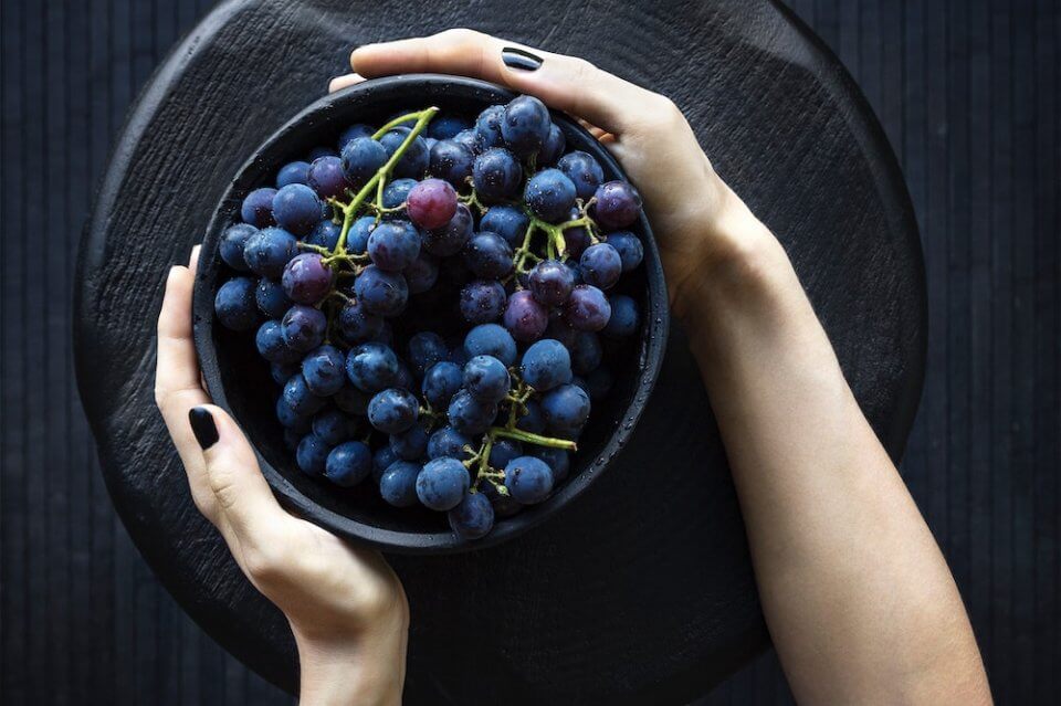 beneficios comer uva, fruta temporada