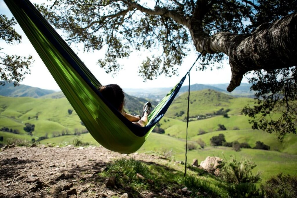 la hamaca es uno de los mejores regalos originales para amantes de la naturaleza