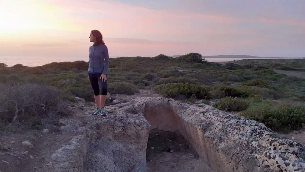 tomba dei giganti, peninsula de sinis cerdeña, notas naturaleas